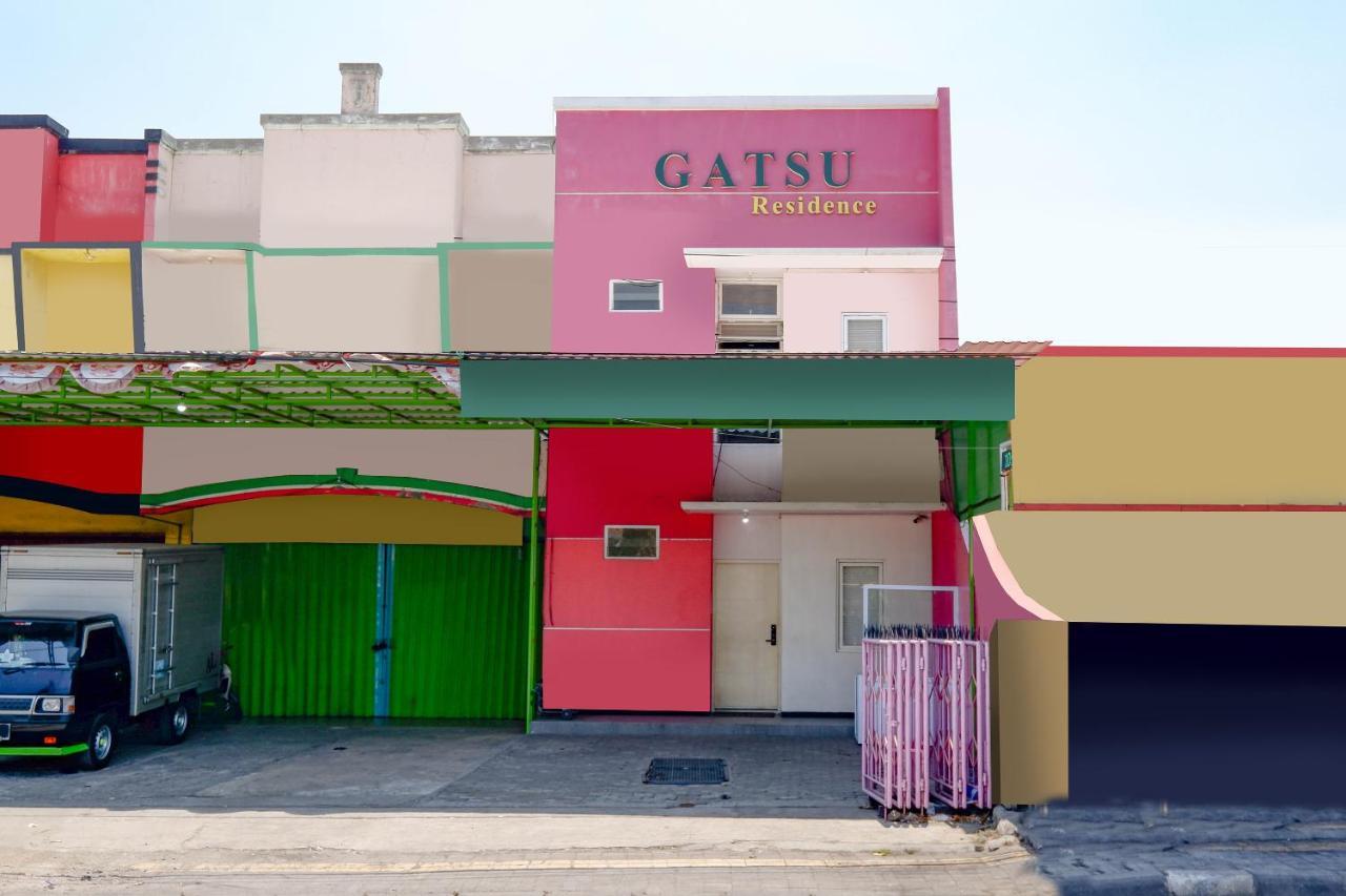 Oyo 1815 Gatsu Residence Semarang Luaran gambar