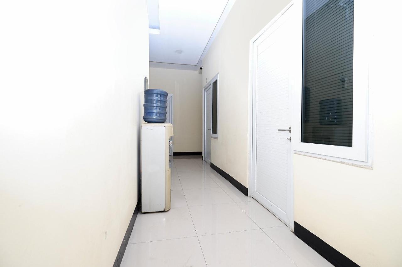 Oyo 1815 Gatsu Residence Semarang Luaran gambar