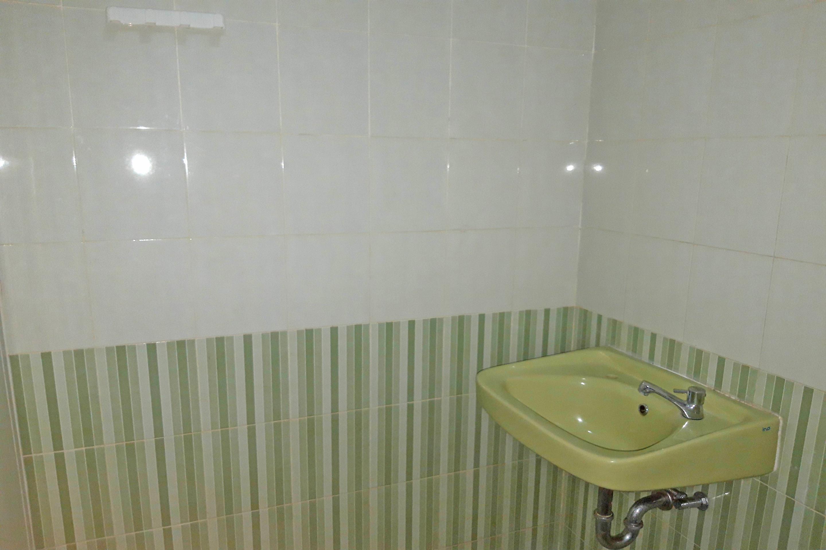 Oyo 1815 Gatsu Residence Semarang Luaran gambar