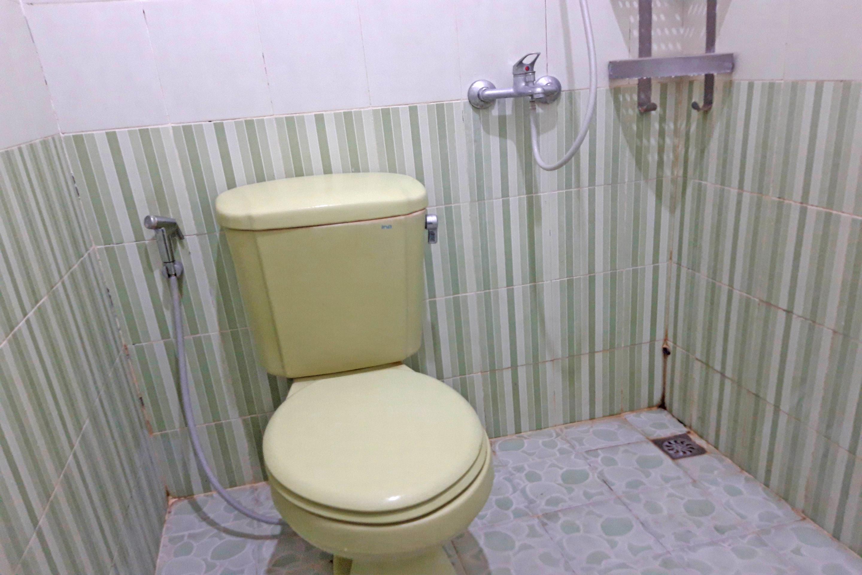 Oyo 1815 Gatsu Residence Semarang Luaran gambar
