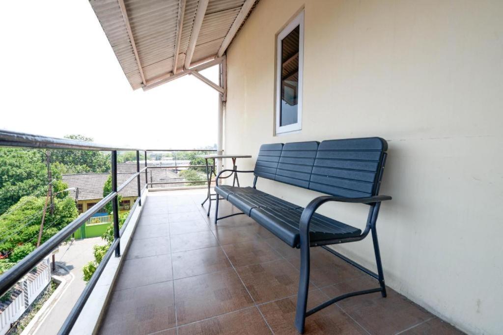 Oyo 1815 Gatsu Residence Semarang Luaran gambar
