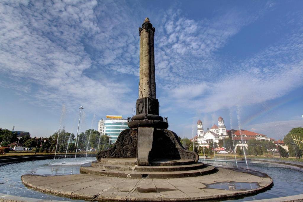 Oyo 1815 Gatsu Residence Semarang Luaran gambar
